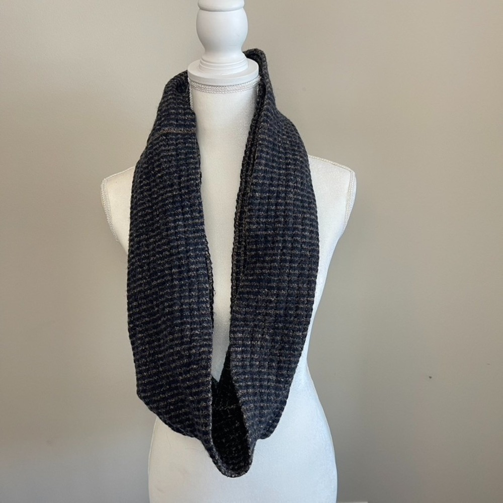 H&M Lambs Wool Blend‎ Brown Black Infinity Scarf Academia One Size